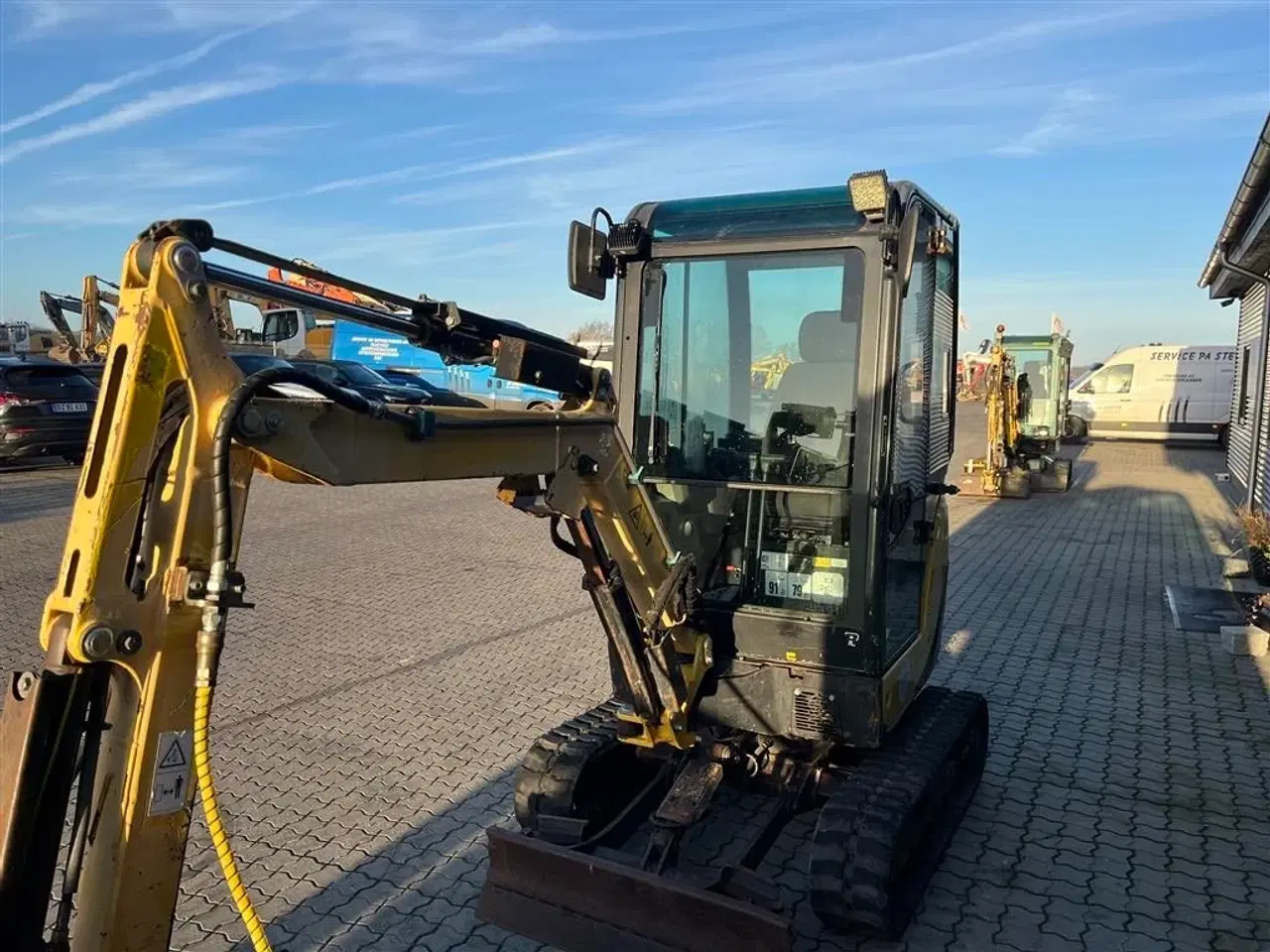 Billede 5 - Yanmar SV 18 beco hurtigskifte med kipbar planerskovl.