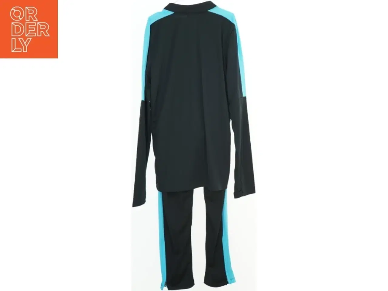 Billede 2 - Sort og blå Nike træningssæt fra Nike (str. L)