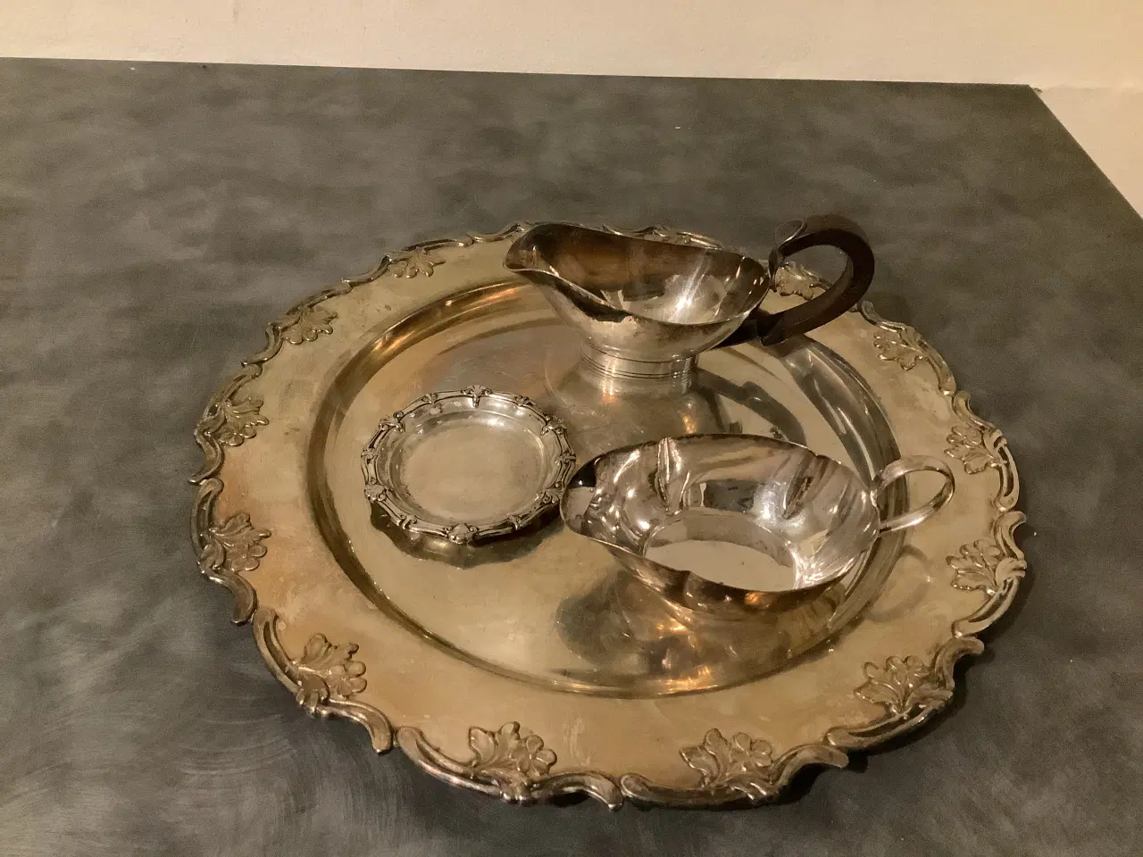 Billede 1 - Serverings fad og 2 kuvert skåle