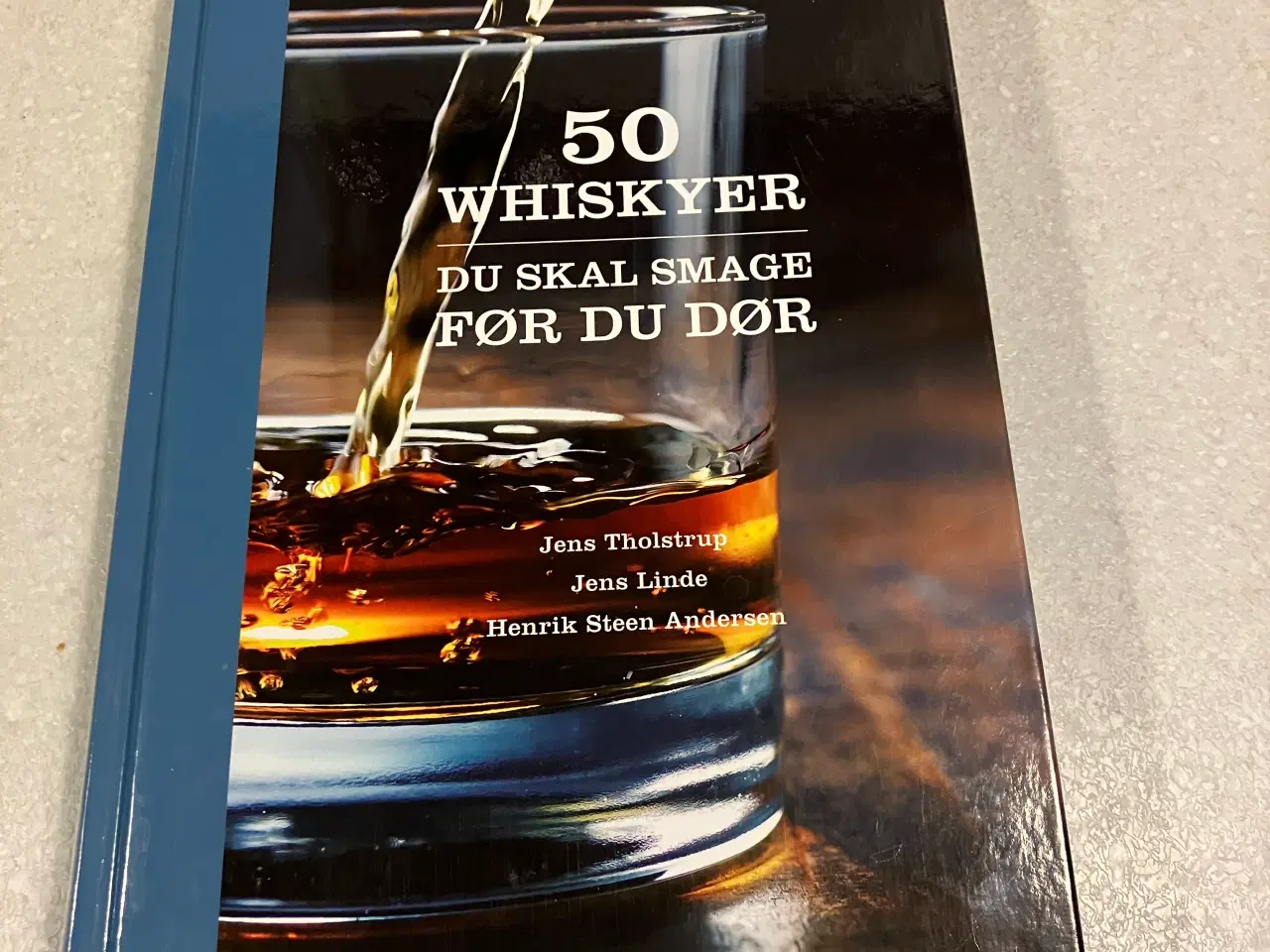 Billede 3 - 3 fine bøger om whisky.  Se beskrivelsen nedenfor.