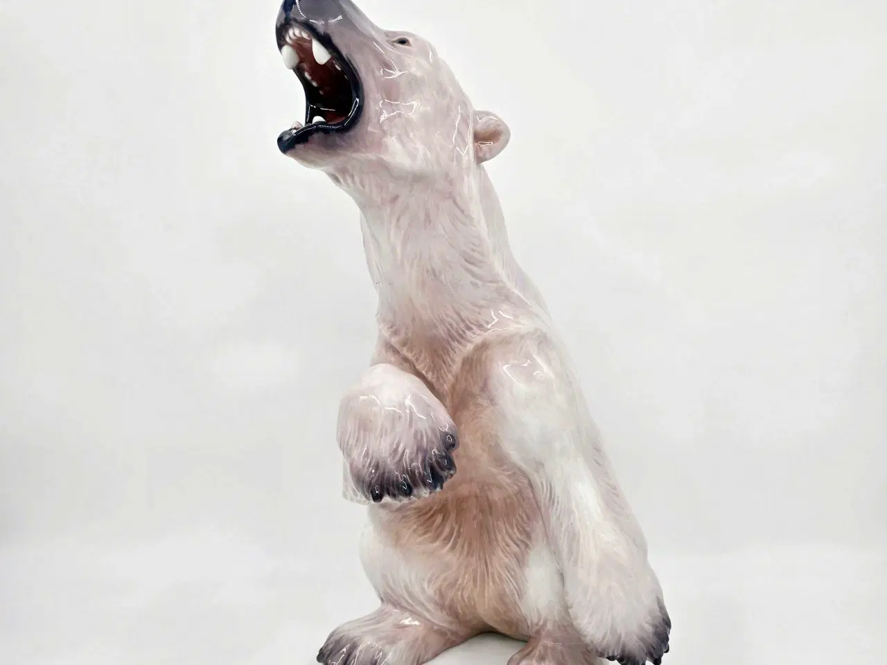 Billede 15 - Royal Copenhagen julepynt/ figurer/ nissestel