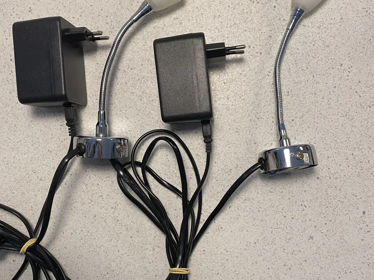 Billede 2 - Herstal sengelamper. 