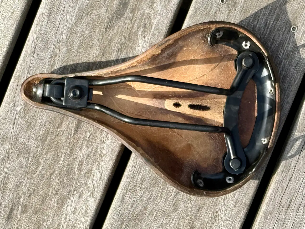 Billede 2 - Retro-look Cykelsadel i ægte brun kernelæder
