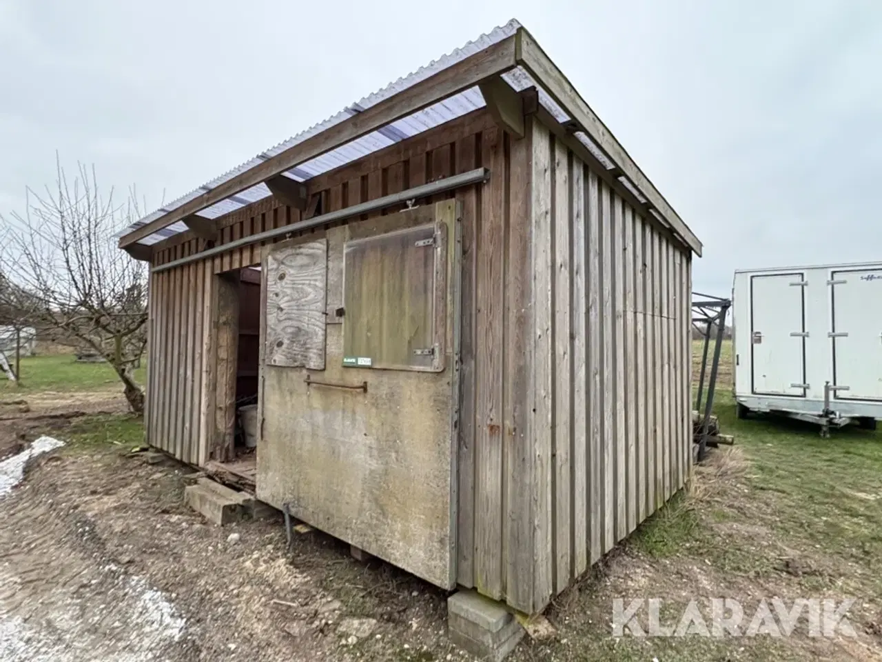 Billede 1 - Udestald