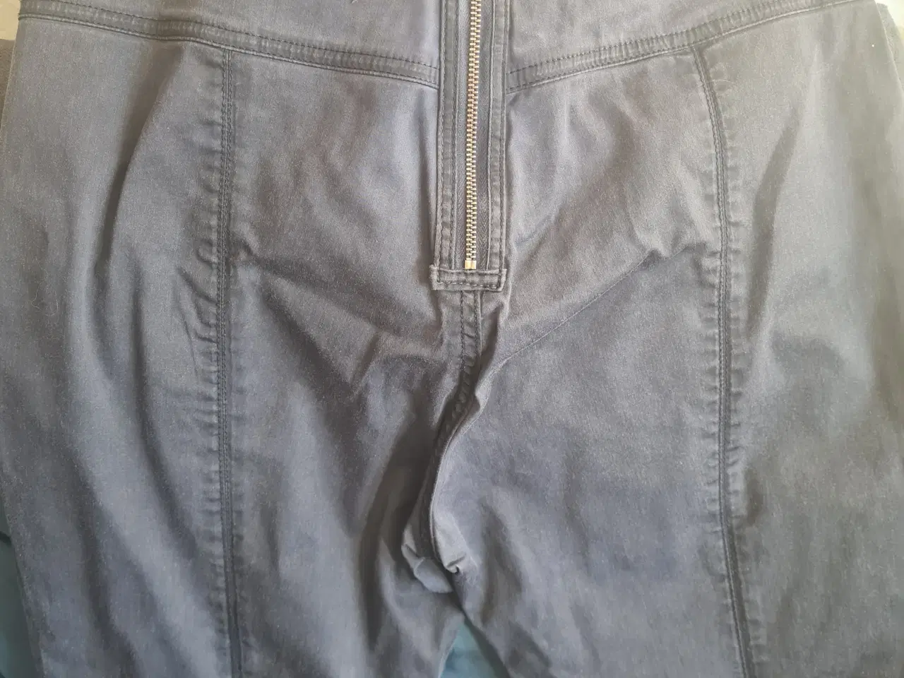 Billede 5 - Nye jeans str 44 fra Whiite copenhagen
