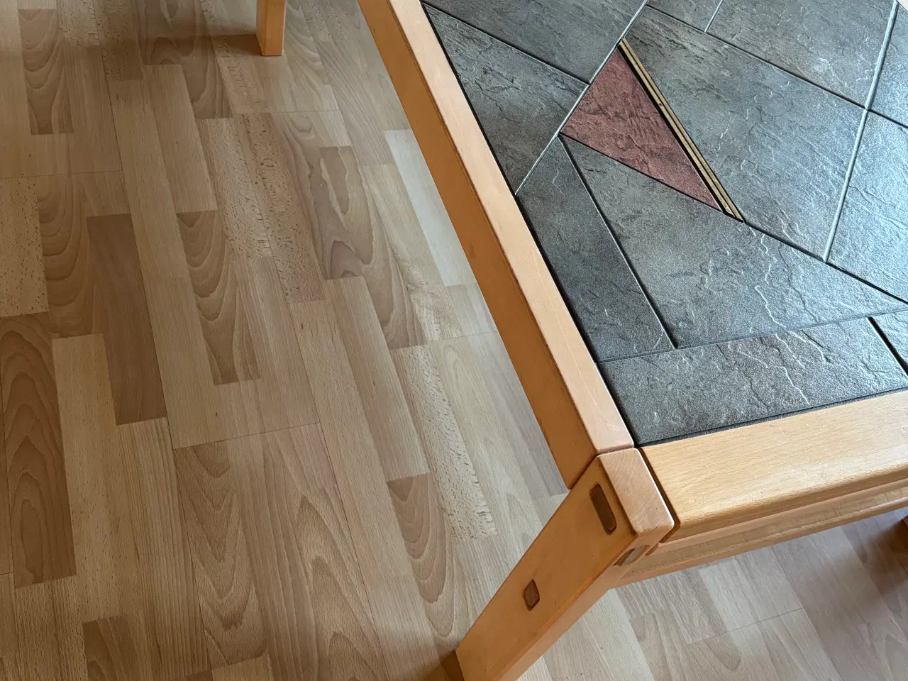 Billede 3 - Sofabord i bøgetræ