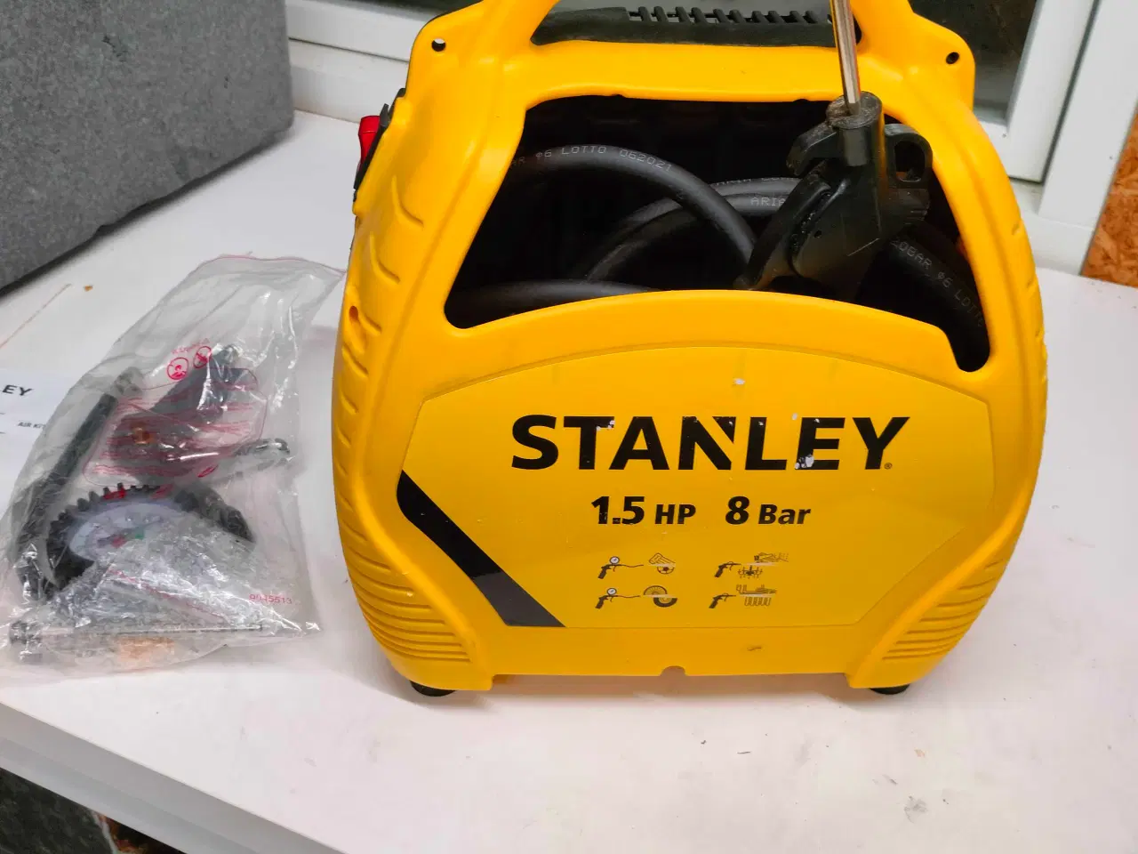 Billede 2 - Kompressor Stanley kompakt