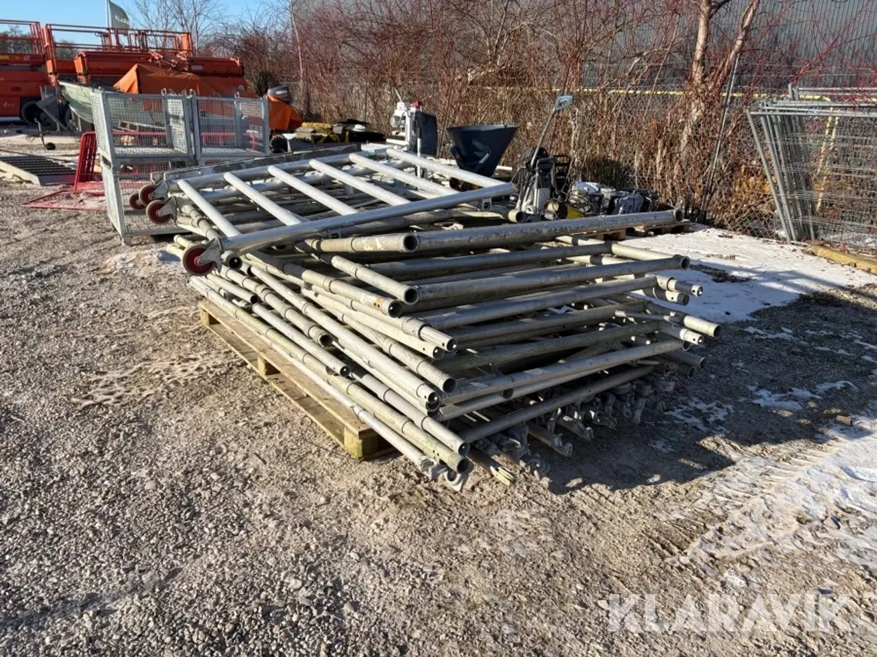 Billede 1 - Stillads stort lot af blandet stillads