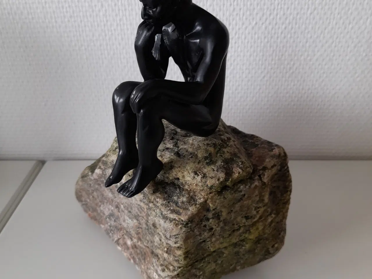 Billede 2 - Lille skulpturer i rasin på Bornholms granit