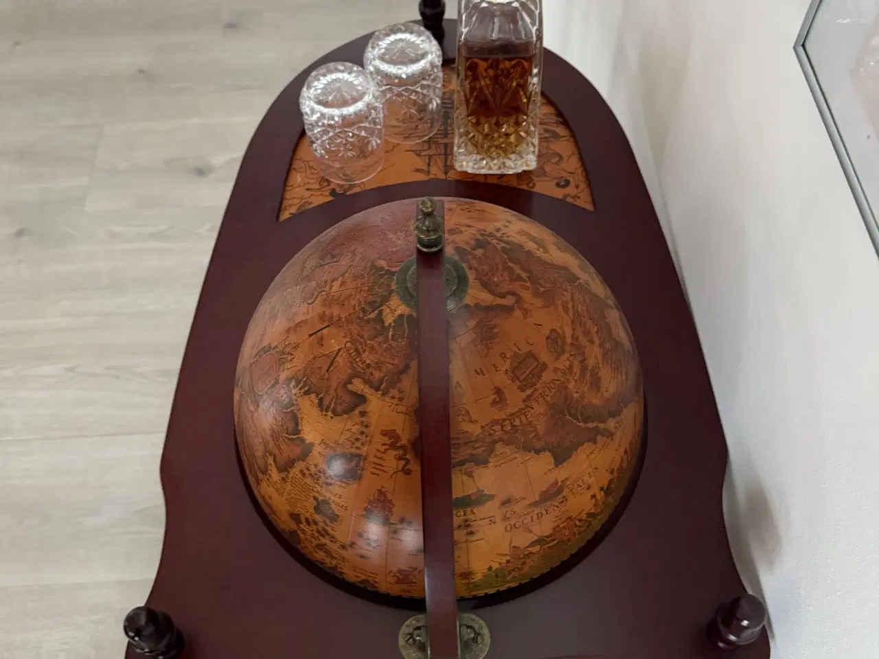Billede 5 - Bar globus vogn
