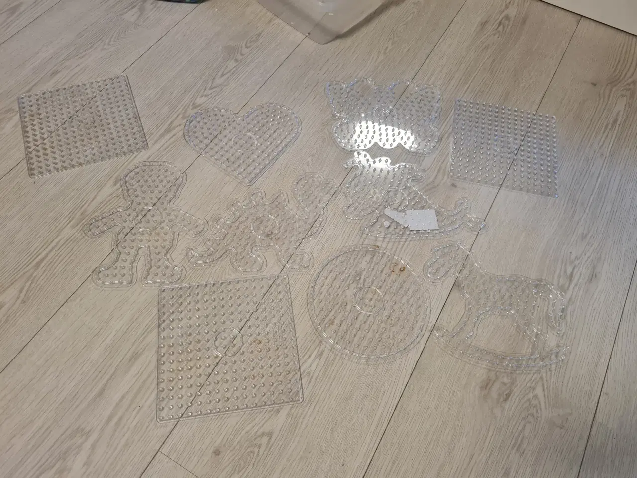 Billede 4 - Hama maxi perler og perleplader