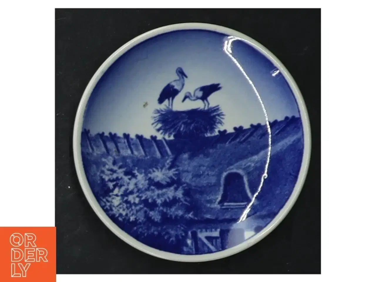 Billede 4 - Blå og hvid porcelænsvægplatter (str. Ø 8 cm. 6 styk)