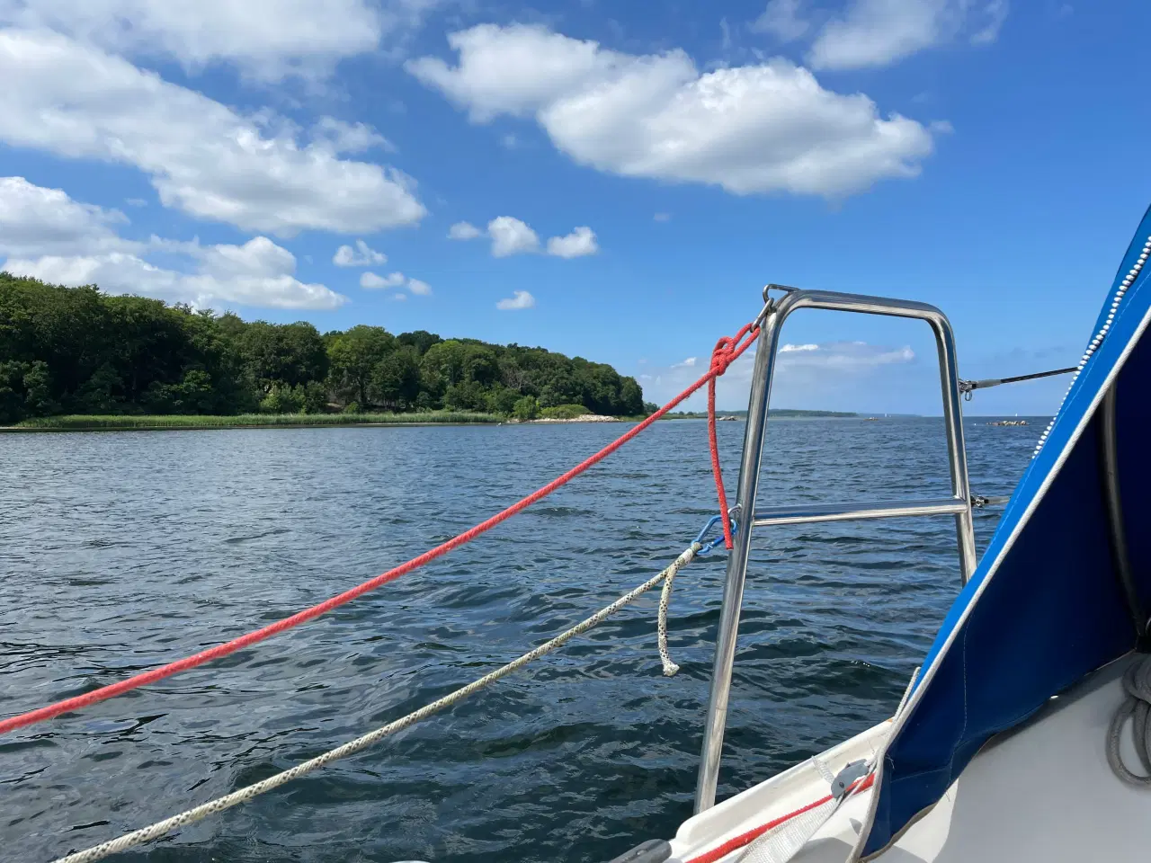 Billede 3 - Ohlson 28 familiebåd med ib. motor og to sejl.