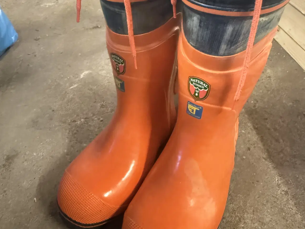 Billede 10 - Lidt blandet Nye Airtox støvler, arbejdsvest mm.