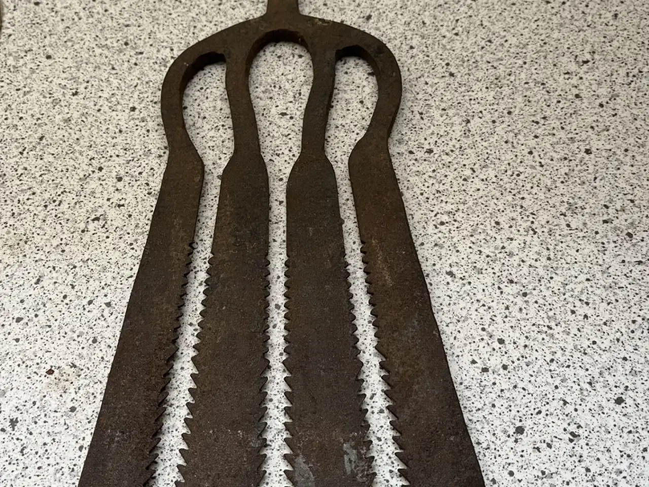 Billede 1 - Ålejern - antik