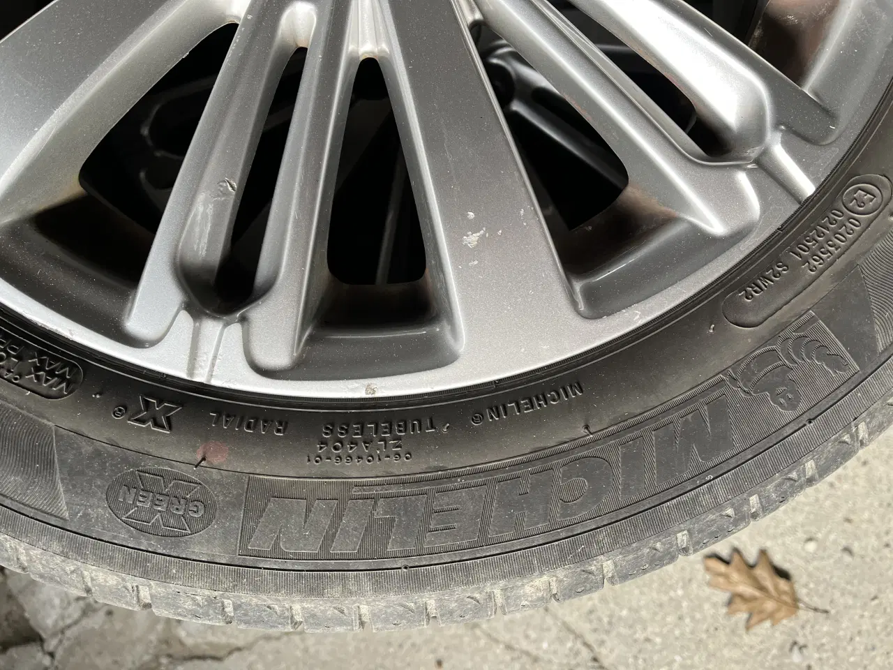 Billede 6 - Alufælge 16” med gode sommerdæk