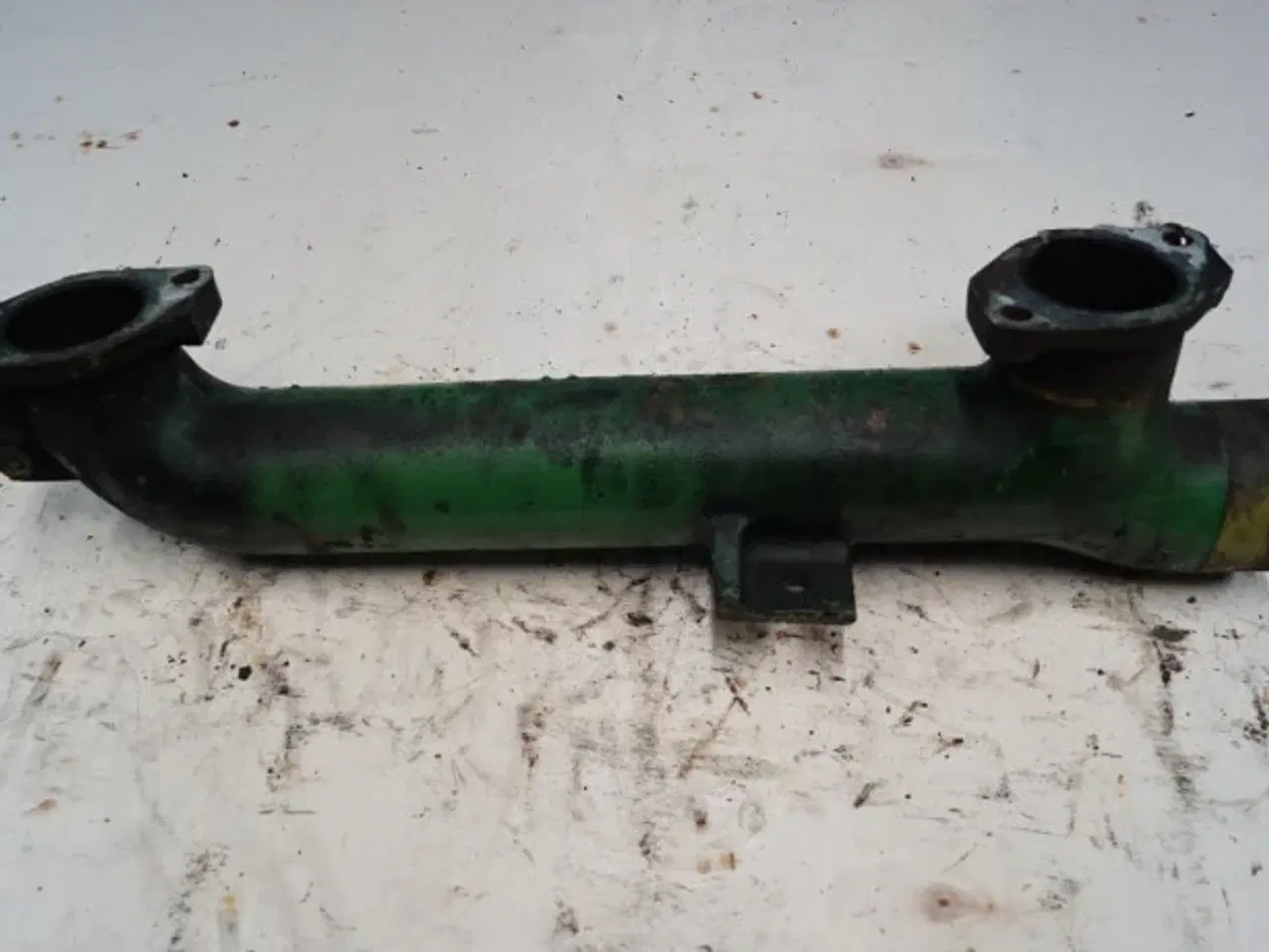 Billede 4 - John Deere 3140 Indsugningsmanifold R65851