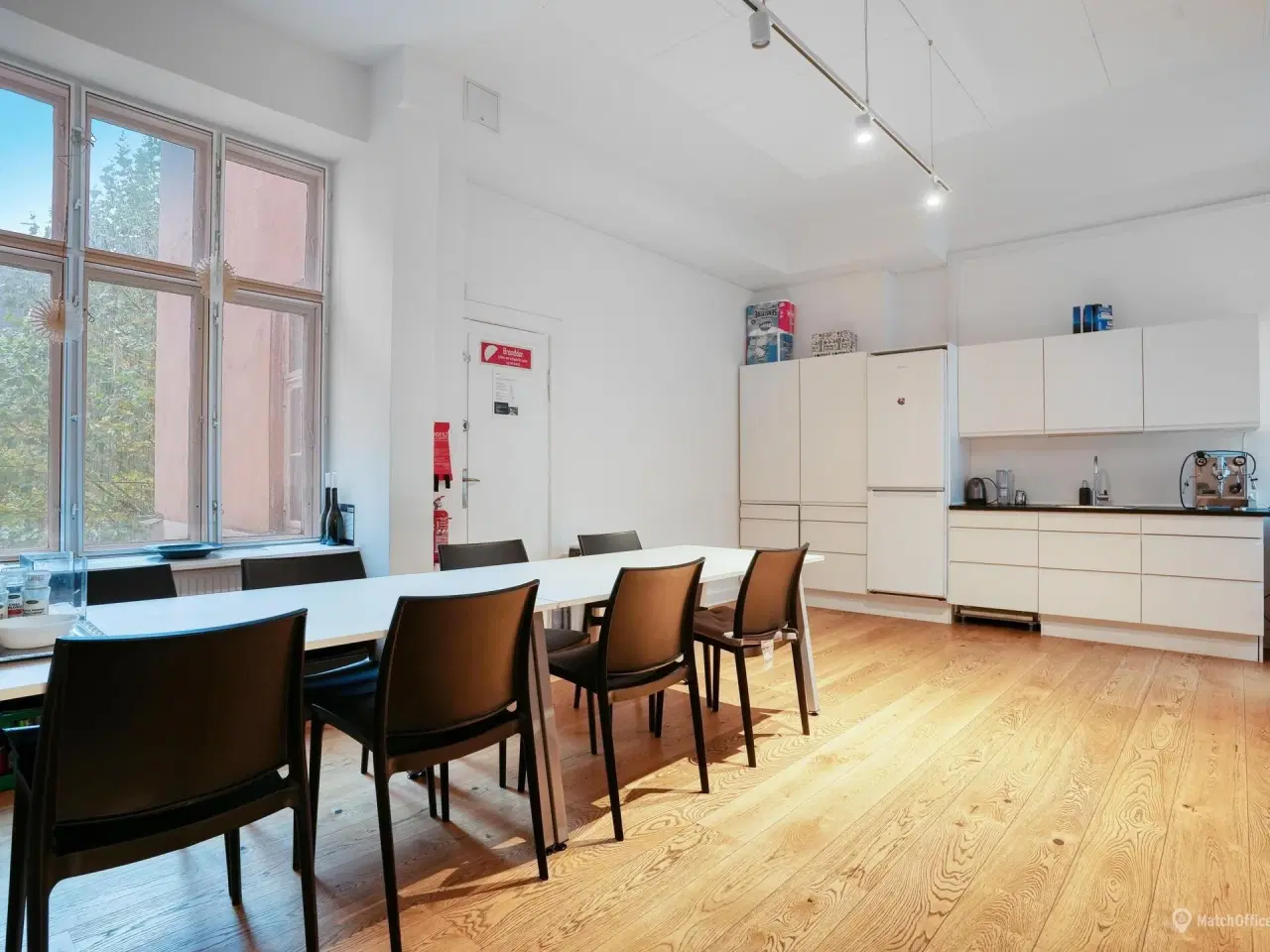 Billede 13 - Herskabeligt og renoveret med grøn gård ─ lige overfor Værnedamsvej