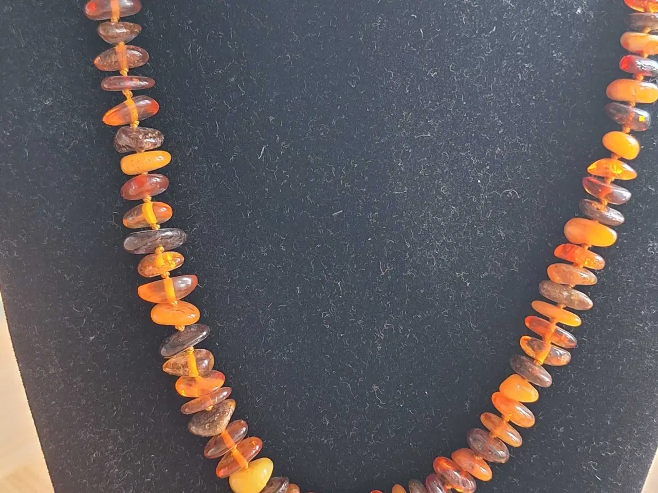 Billede 2 - Poleret ravhalskæde