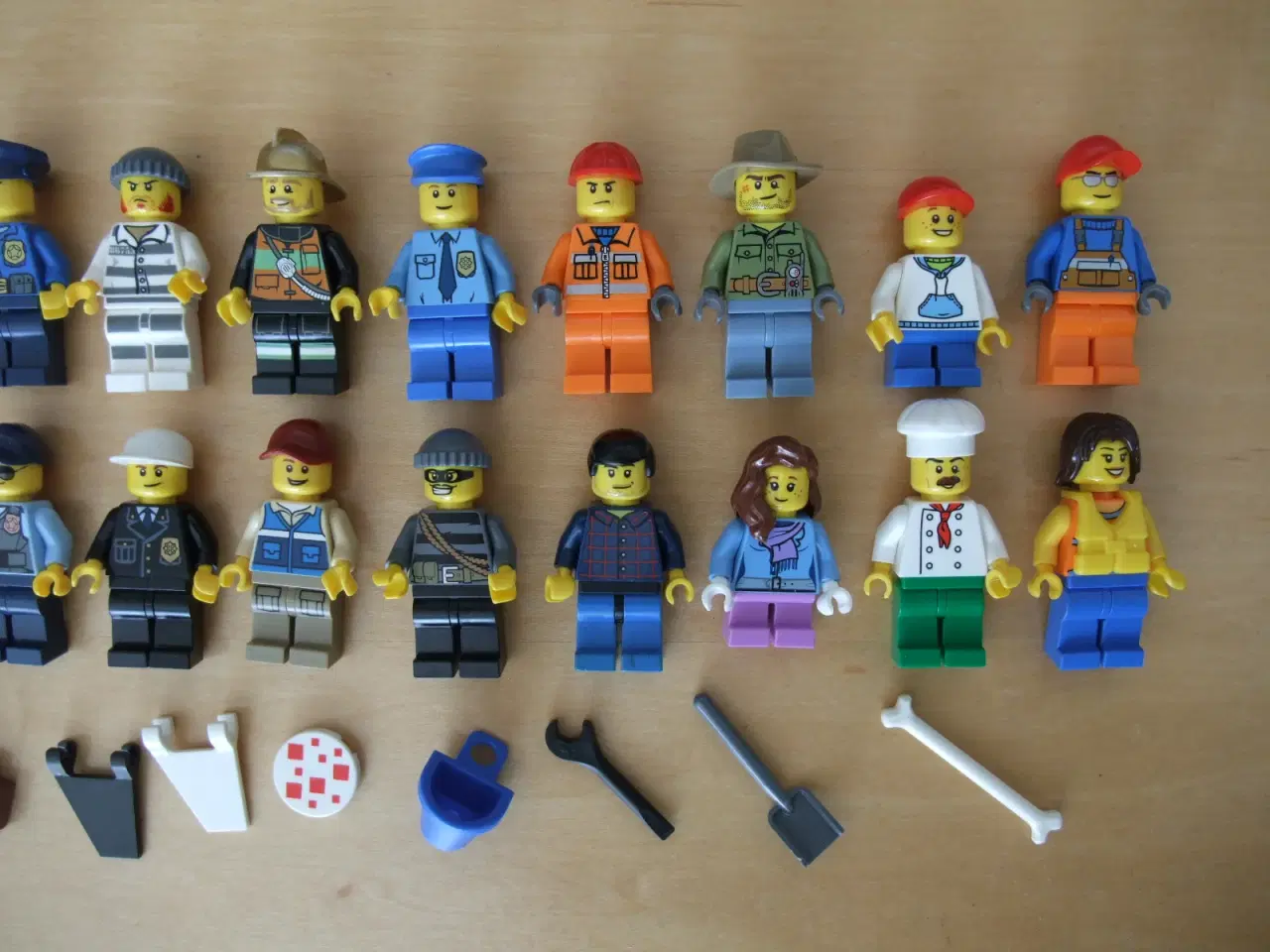 Billede 3 - Lego City Figurer+Tilbehør
