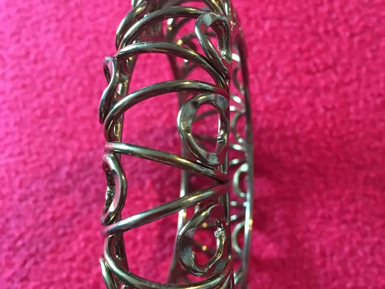 Billede 3 - Armbånd i bronzefarvet metal