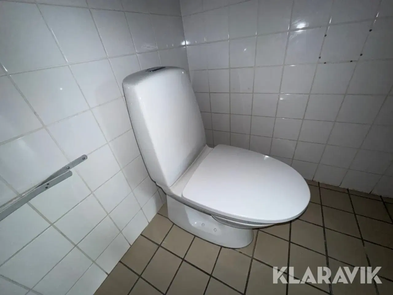 Billede 3 - Håndvaske og toilet