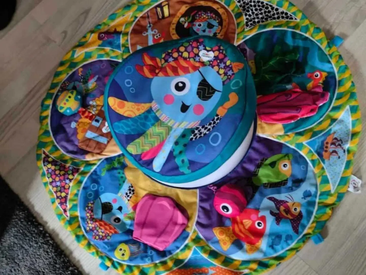 Billede 1 - Super fint legetæppe