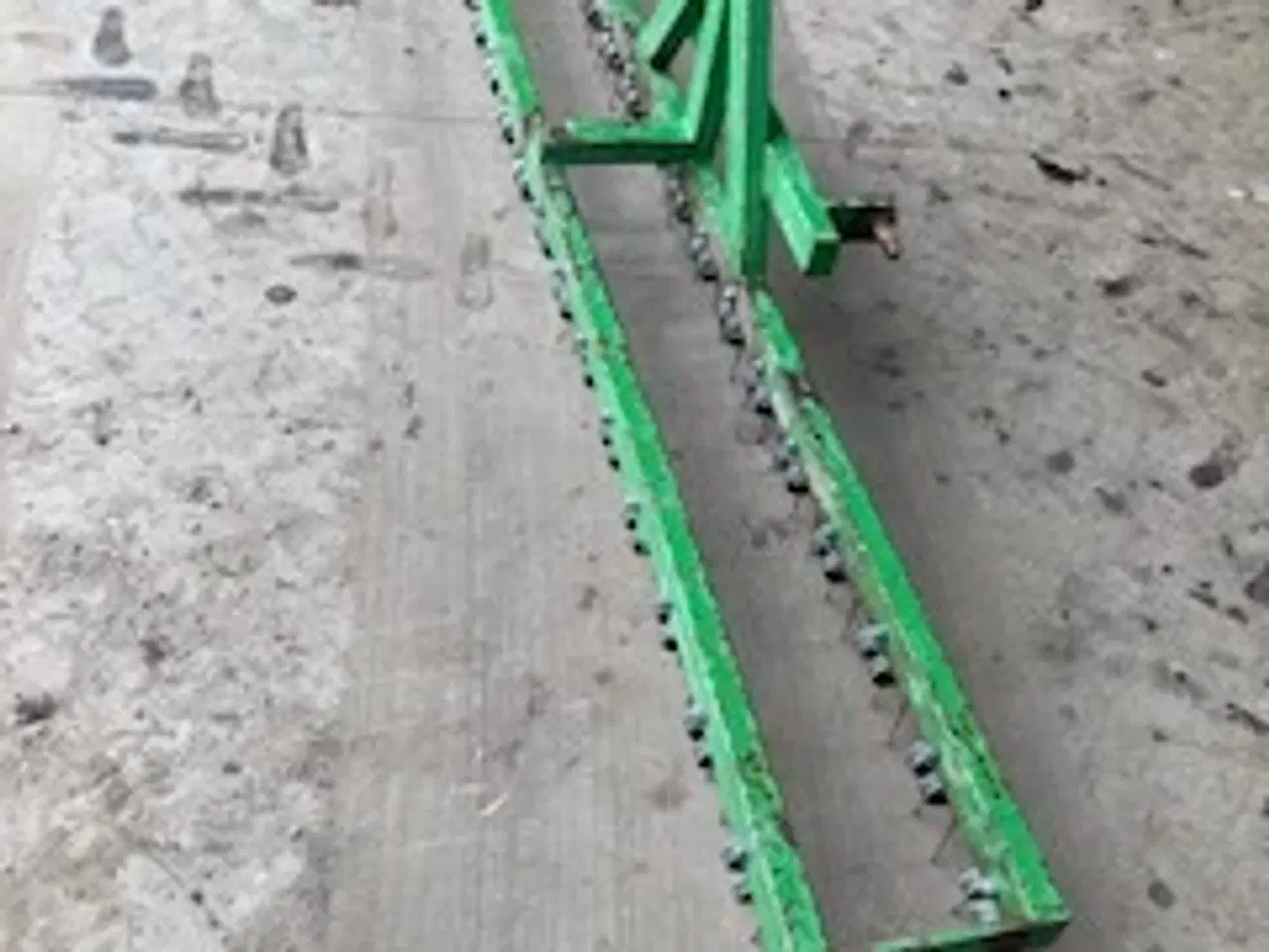 Billede 1 - Gårdspladsrive/Strigle