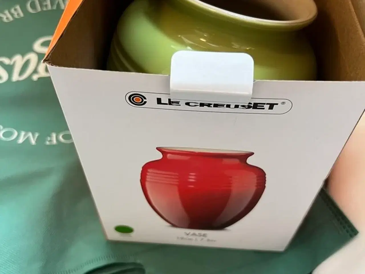 Billede 3 - Duge samt LE CREUSET vase i grøn