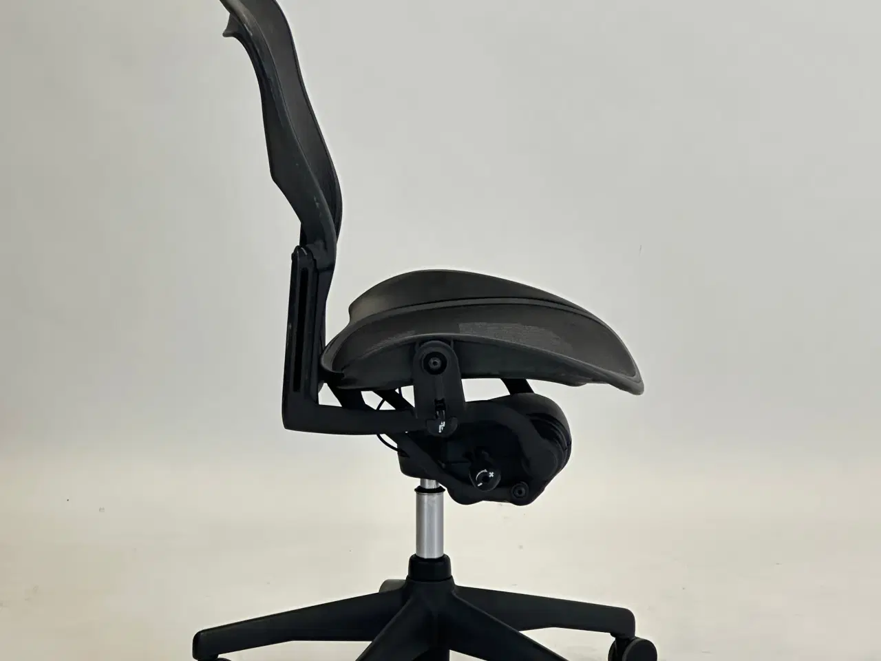 Billede 3 - Herman Miller Aeron B Kontorstol (u. armlæn)