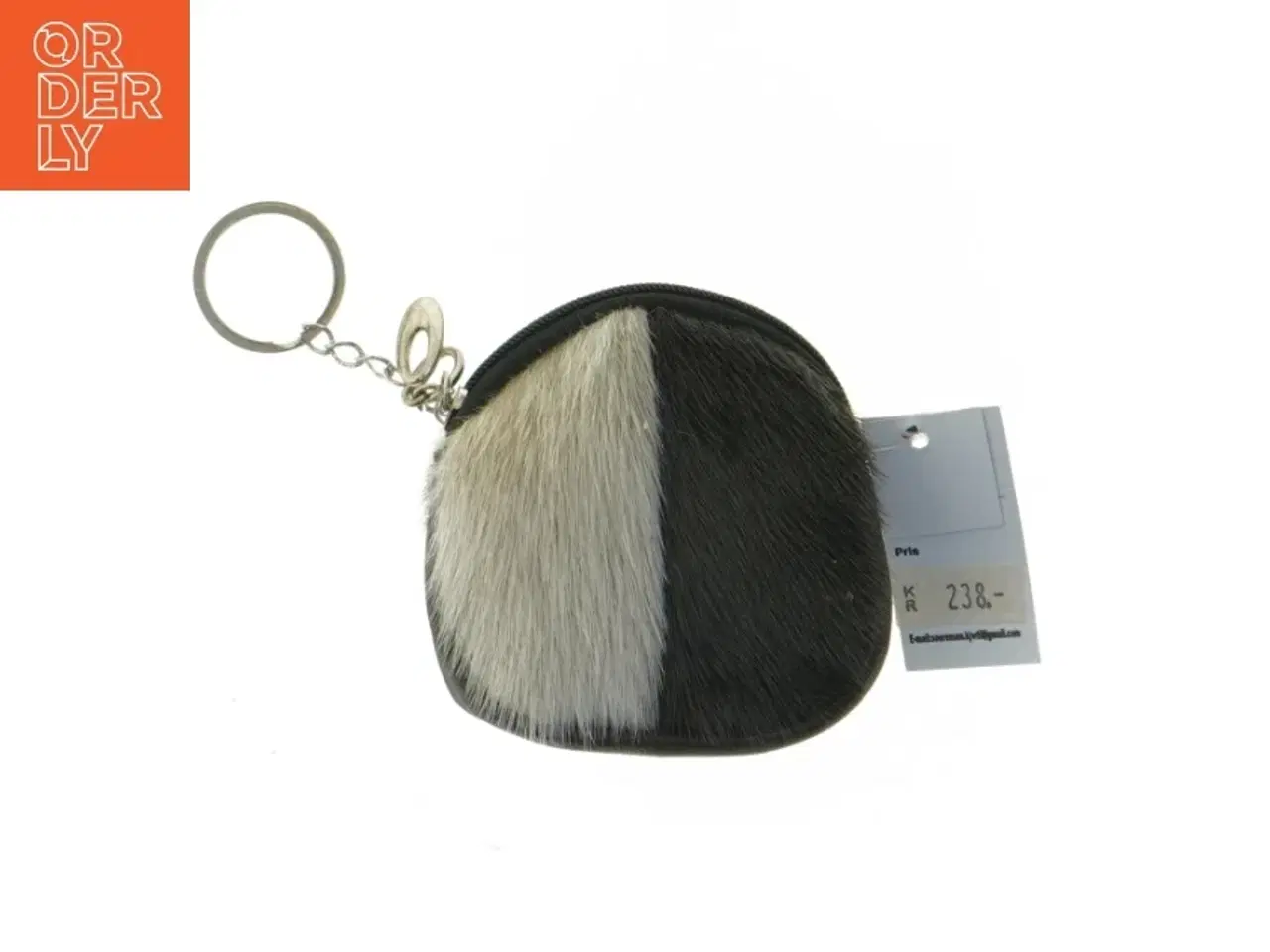 Billede 2 - Punge med nøglering i pels (str. 10x9,5 cm)