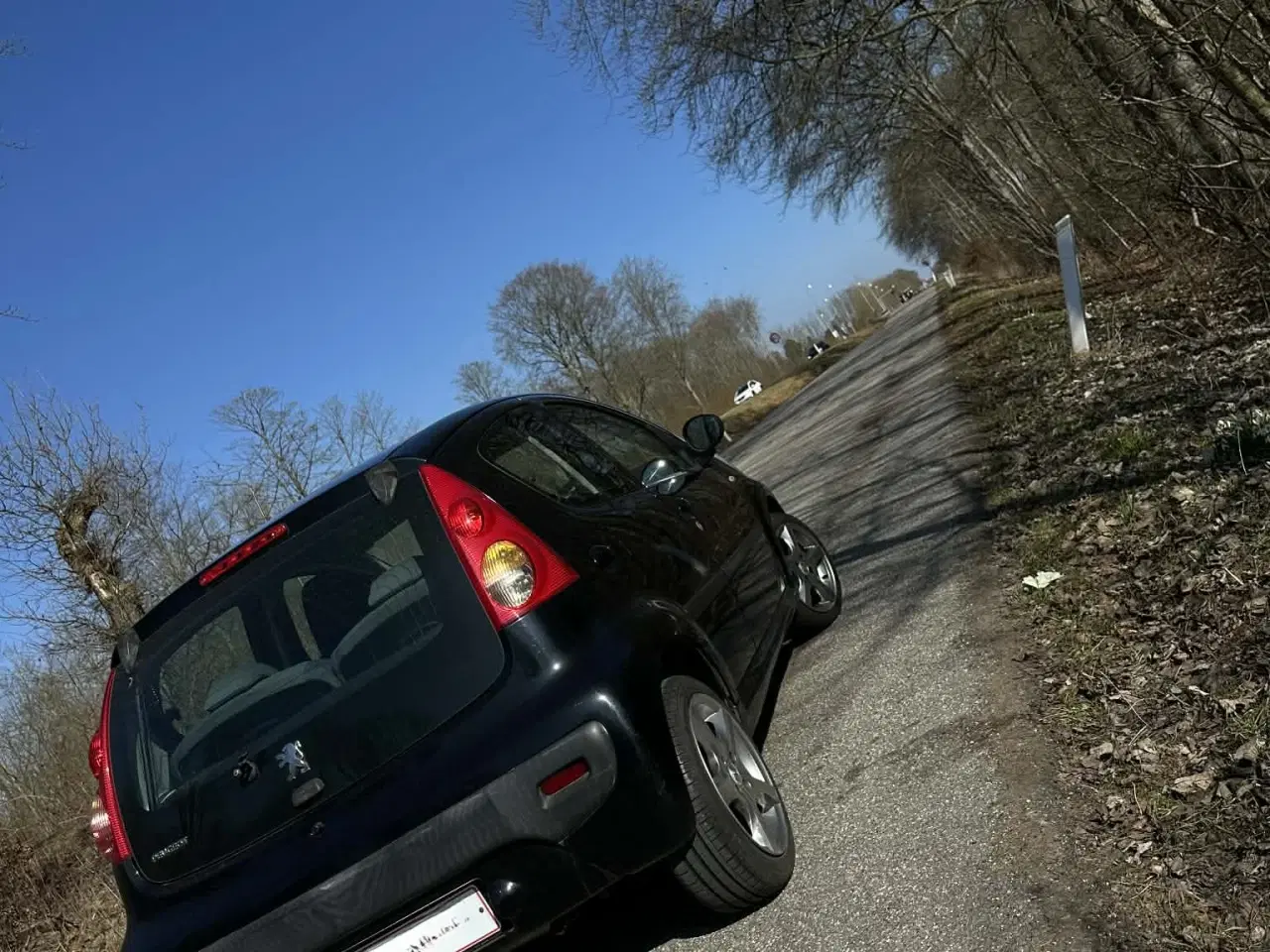 Billede 8 - Økonomisk og velkørende bil sælges LAV KM!