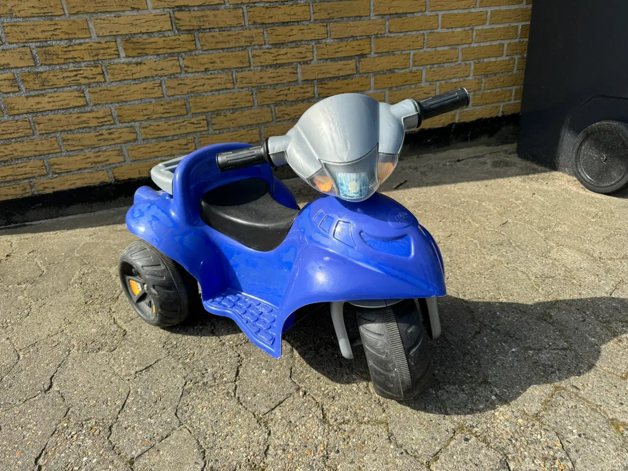 Billede 2 - Småbørns elscooter ca. 0 - 3-4 år