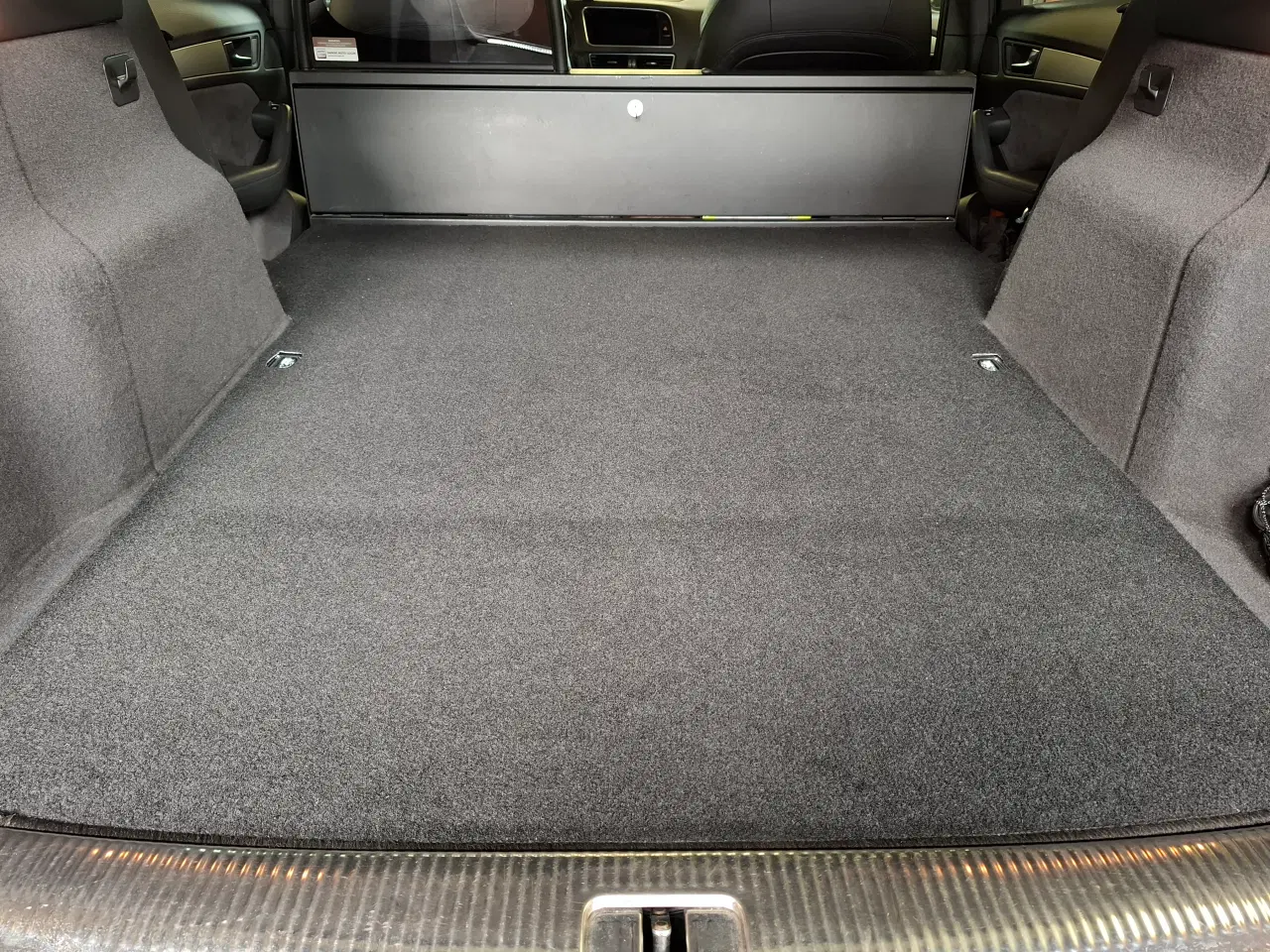 Billede 4 - Varerumsadskillelse Audi Q5 (type 8RB)
