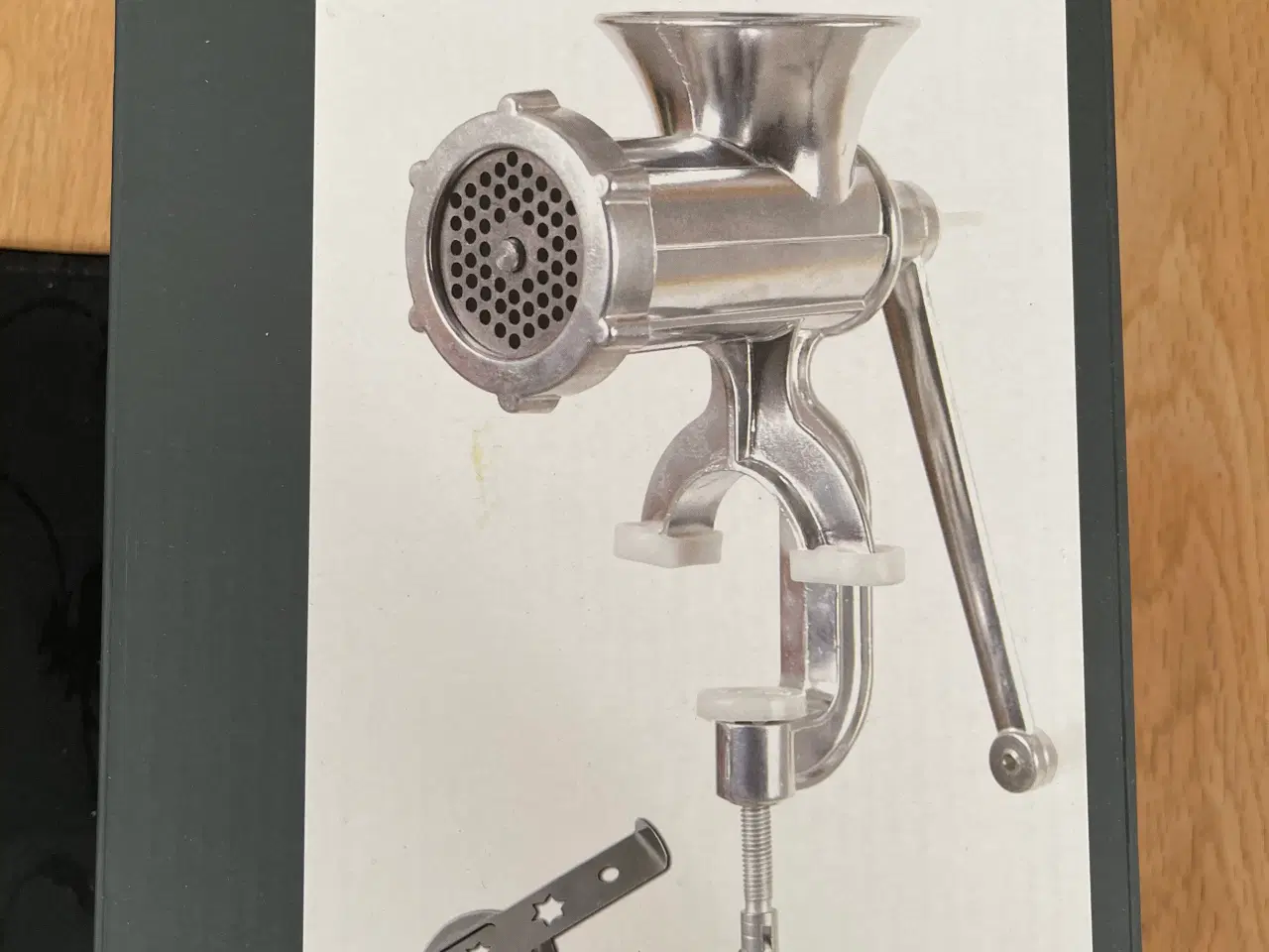 Billede 1 - Gammeldags kødhakker (Aluminium str 8) 