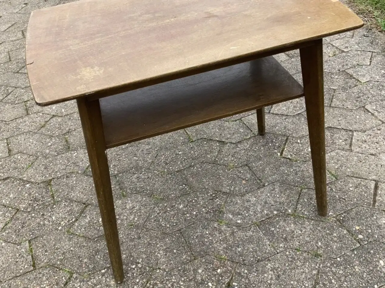 Billede 1 - Sidebord eller sofabord med hylde