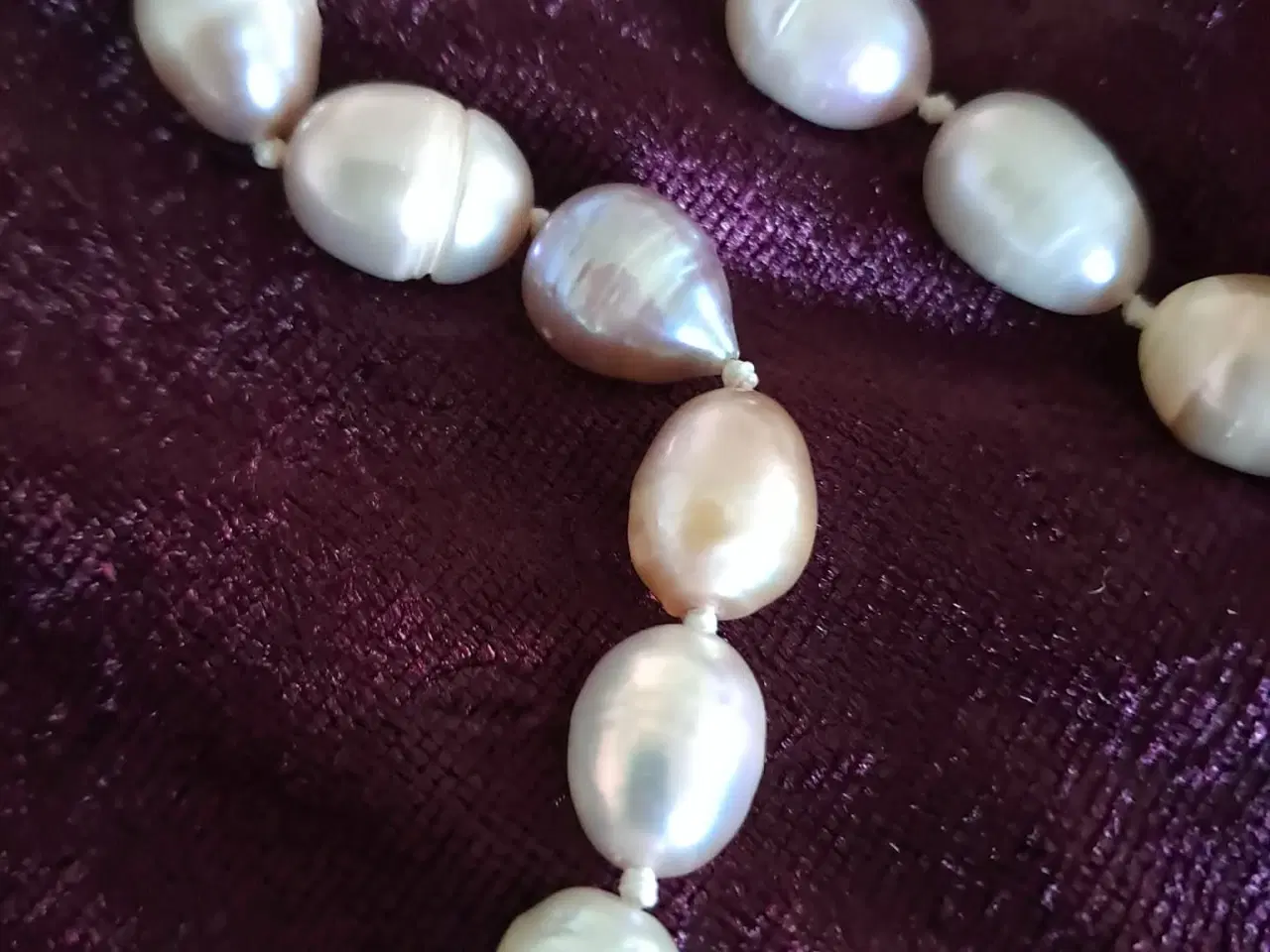 Billede 4 - Perlekæde 70 cm lang - med ægte perler.