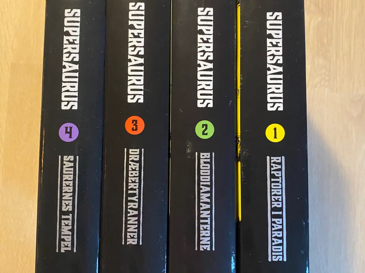 Billede 1 - Bøger, Supersaurus 1-4