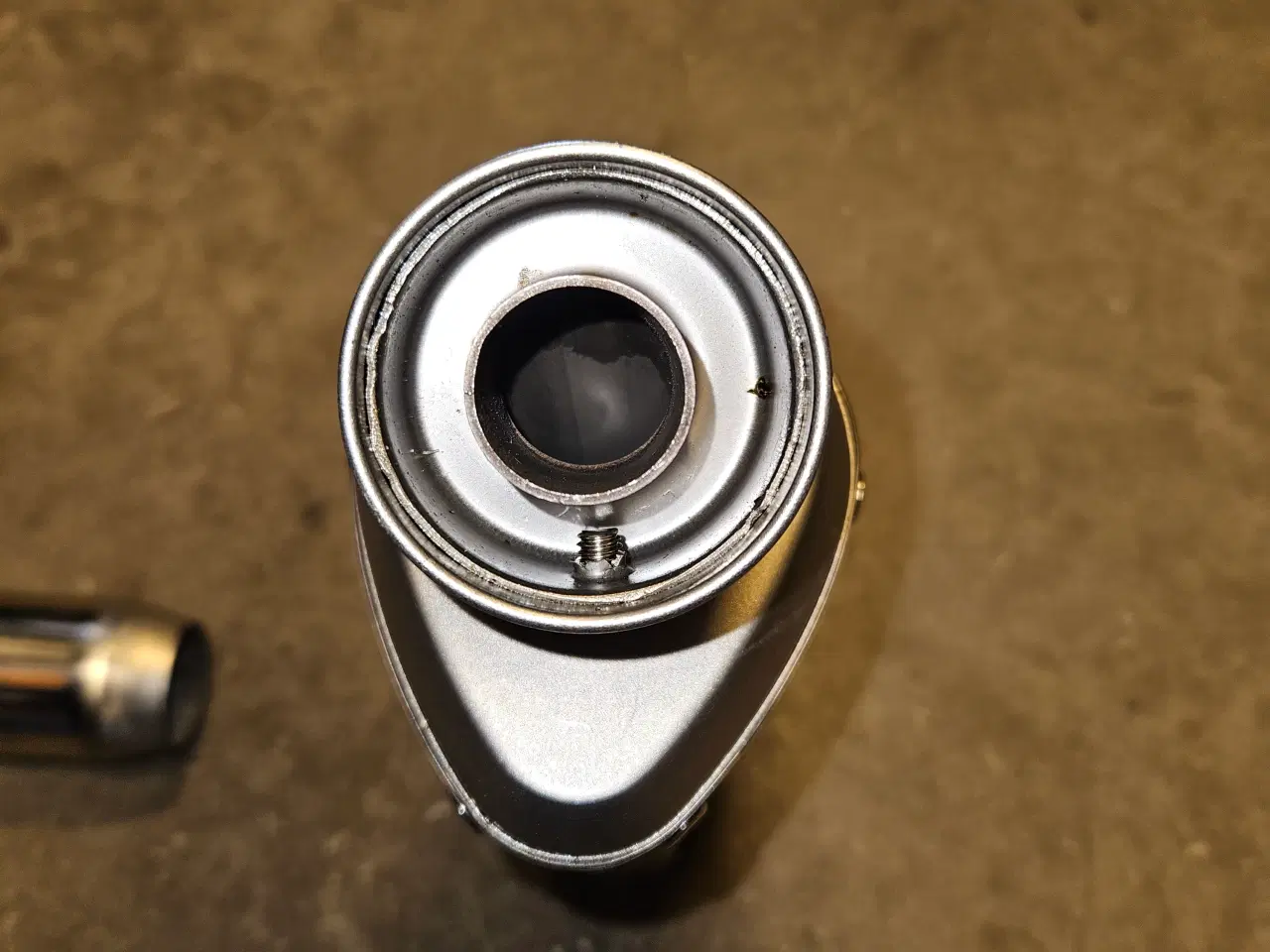 Billede 4 - Kompakt Lyddæmper til lille mc eller lignende. 