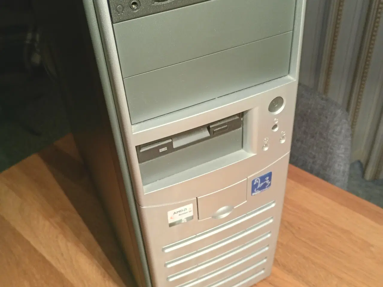 Billede 1 - Ældre computer