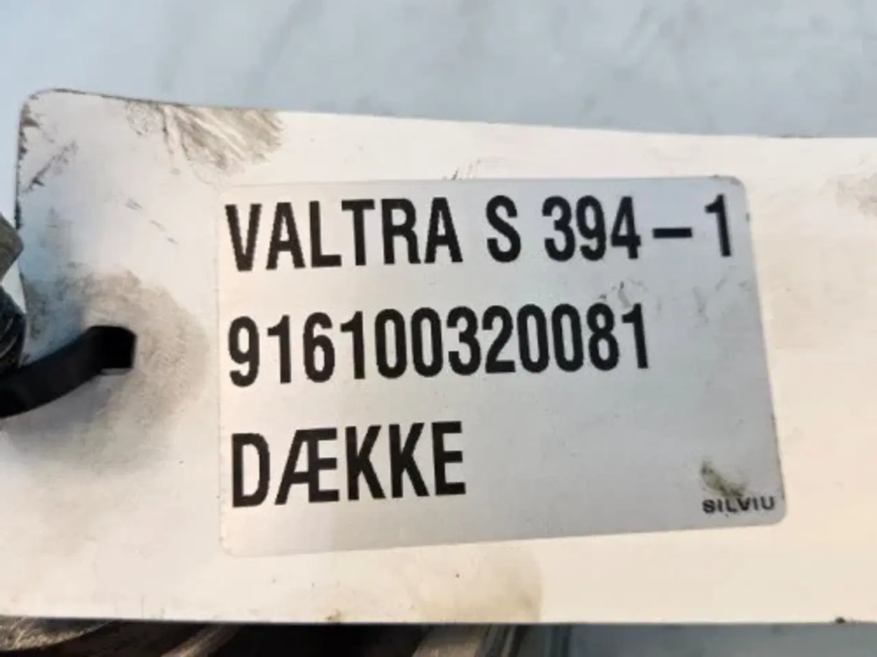 Billede 11 - Valtra   S394   Dæksel   916100320081