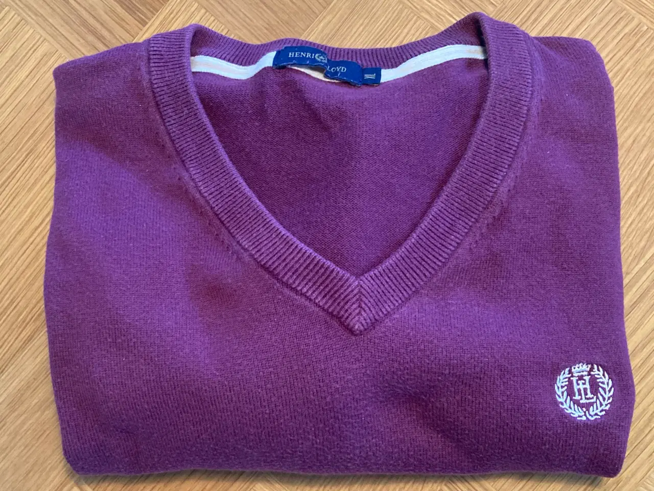 Billede 7 - Bordeaux herresweater fra Henry Lloyd str XL