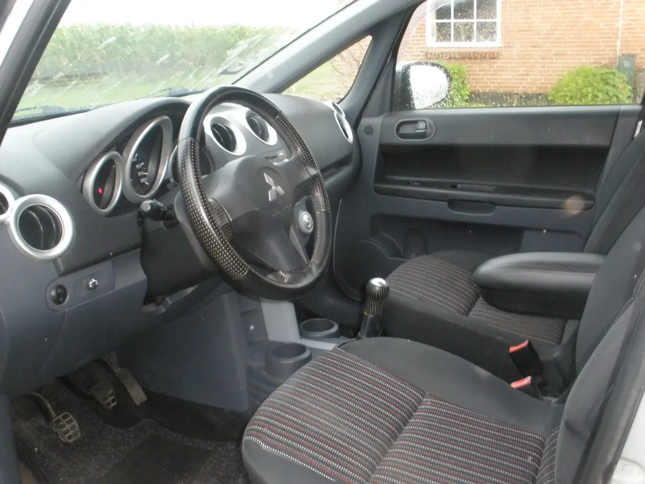 Billede 3 - Mitsubishi Colt 1,3I 5 dørs