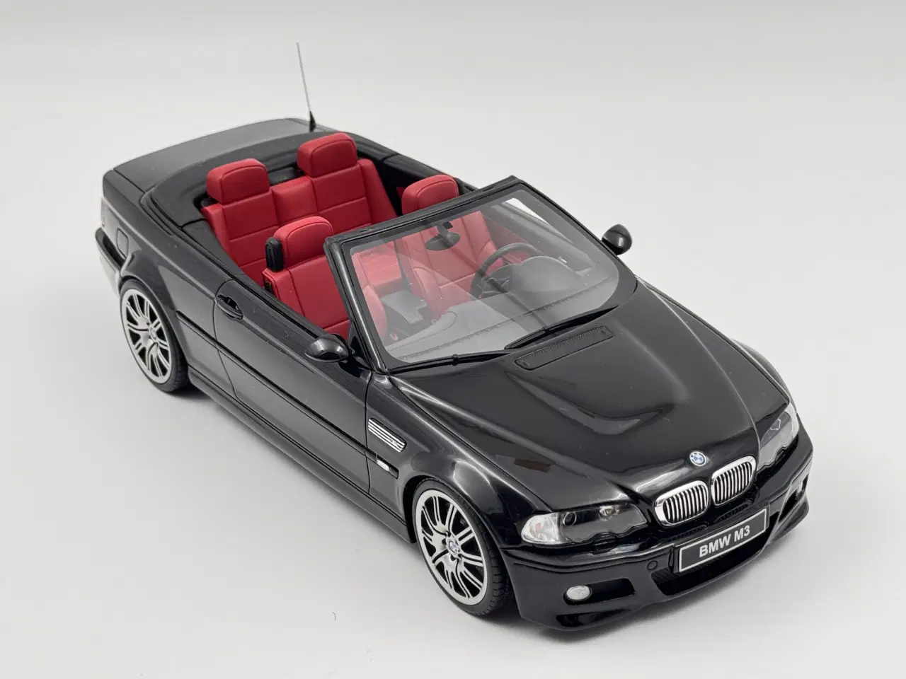 Billede 4 - 2005 BMW M3 Cabriolet E46 1:18