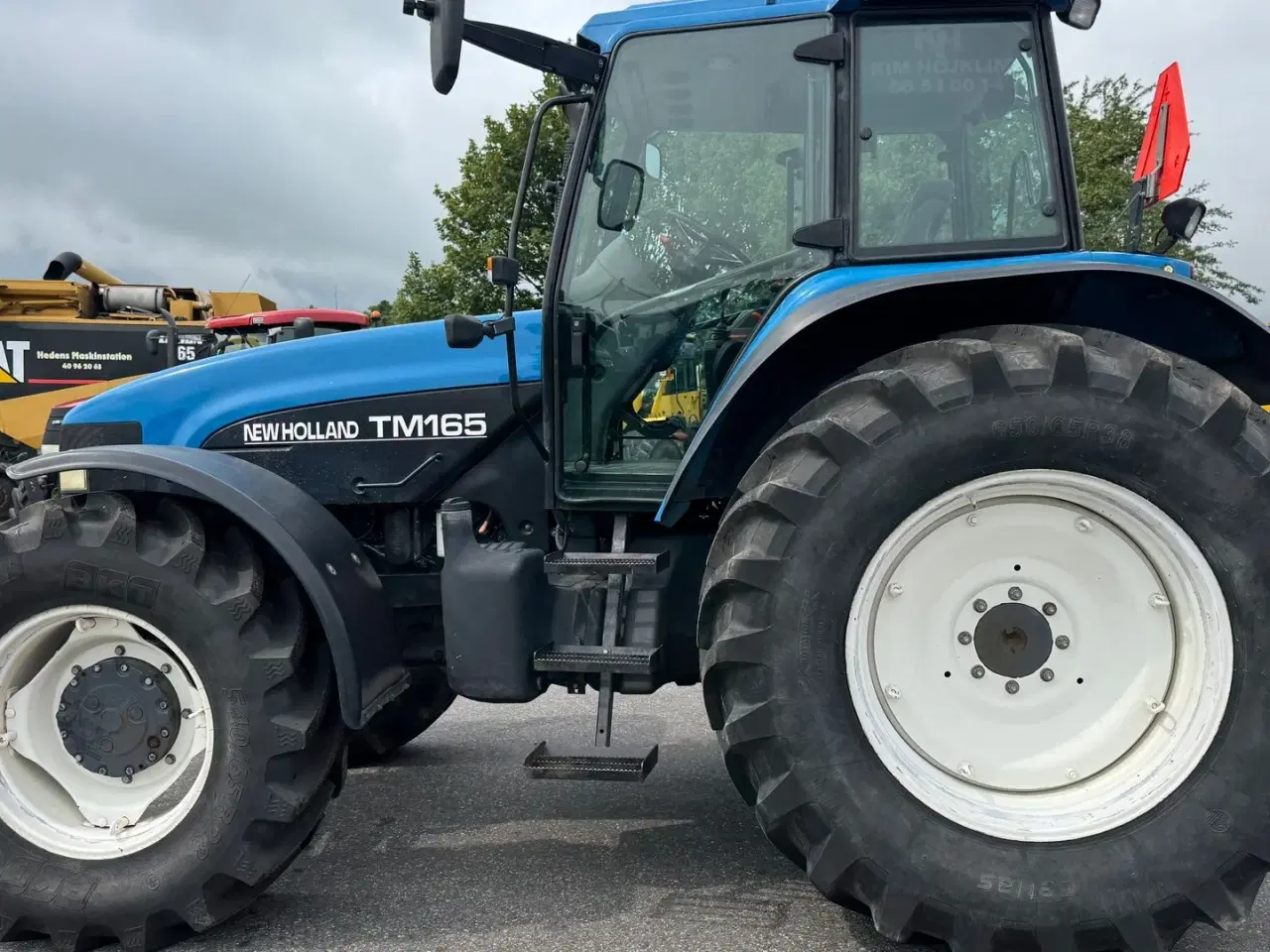Billede 4 - New Holland TM 165  KUN 4000 TIMER OG AFFJEDRET KABINE!