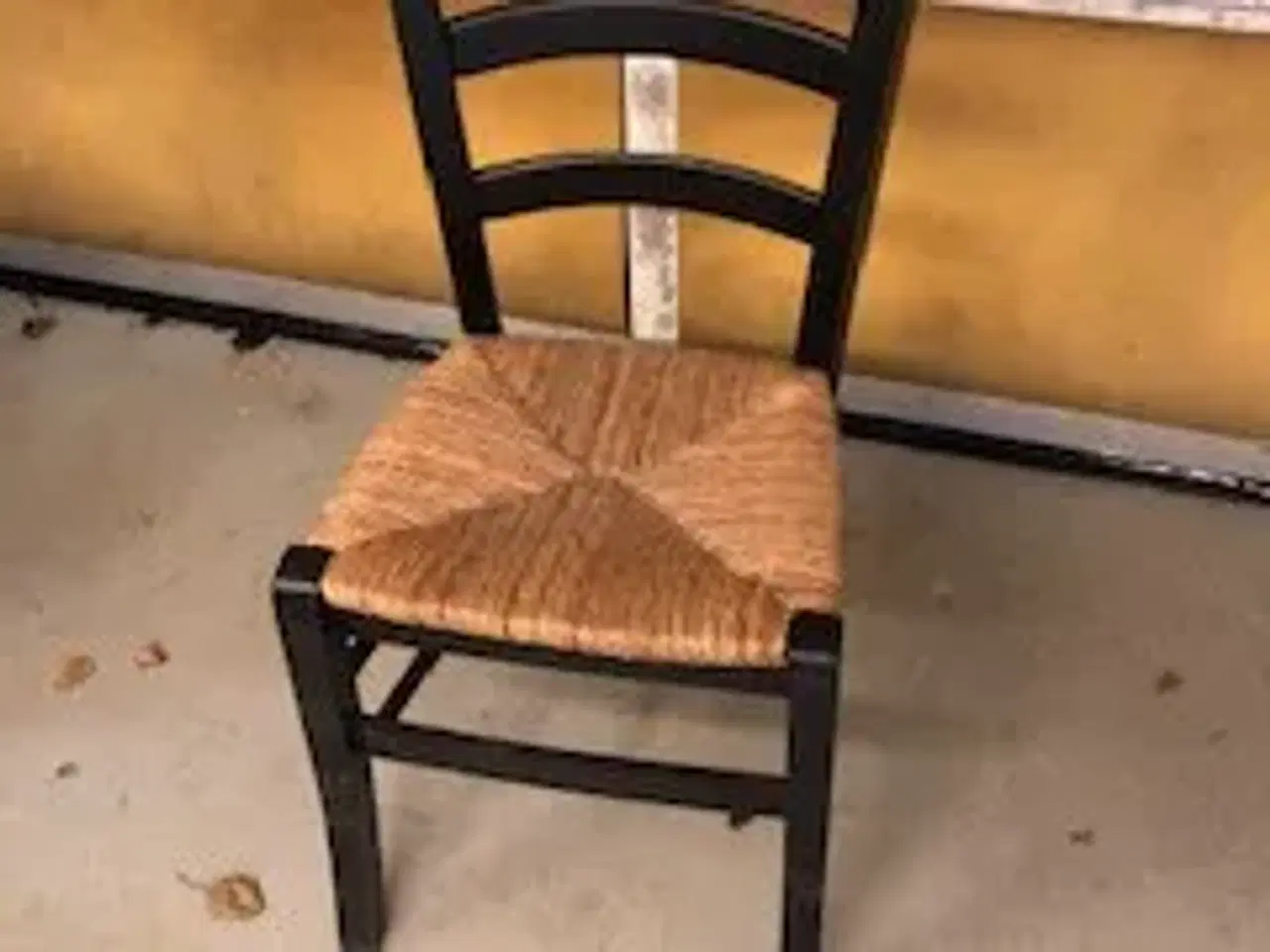 Billede 1 - 2 stole med flettet sæde
