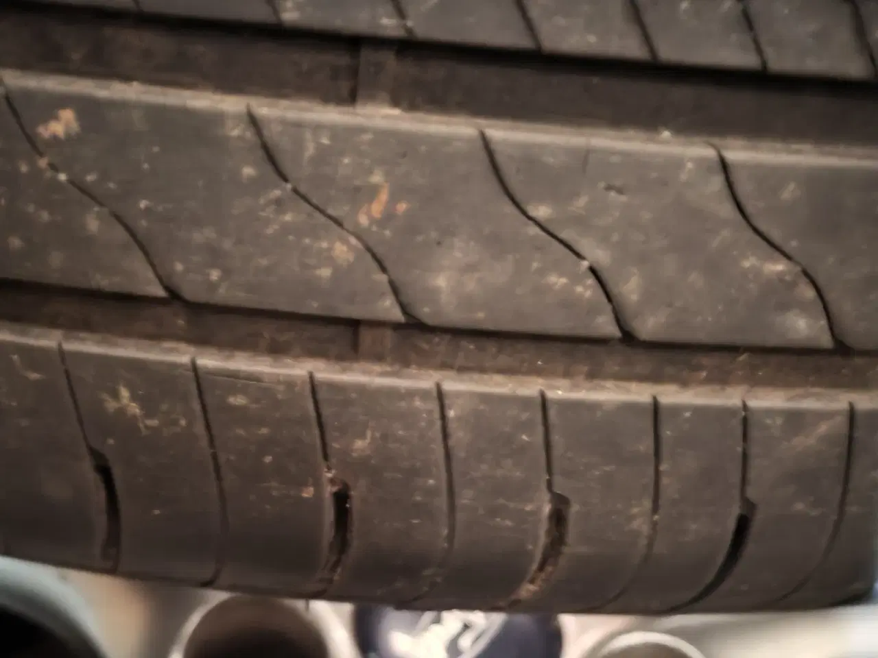 Billede 2 - Alu fælge, 4 stk. med 2 gode dæk. 225/50 R17