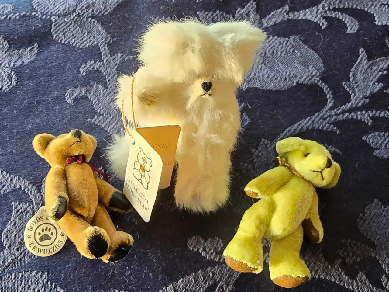 Billede 4 - Tre små håndsyede bamser