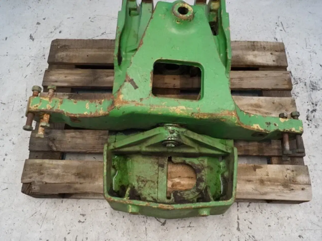 Billede 14 - John Deere 3040 Foraksel