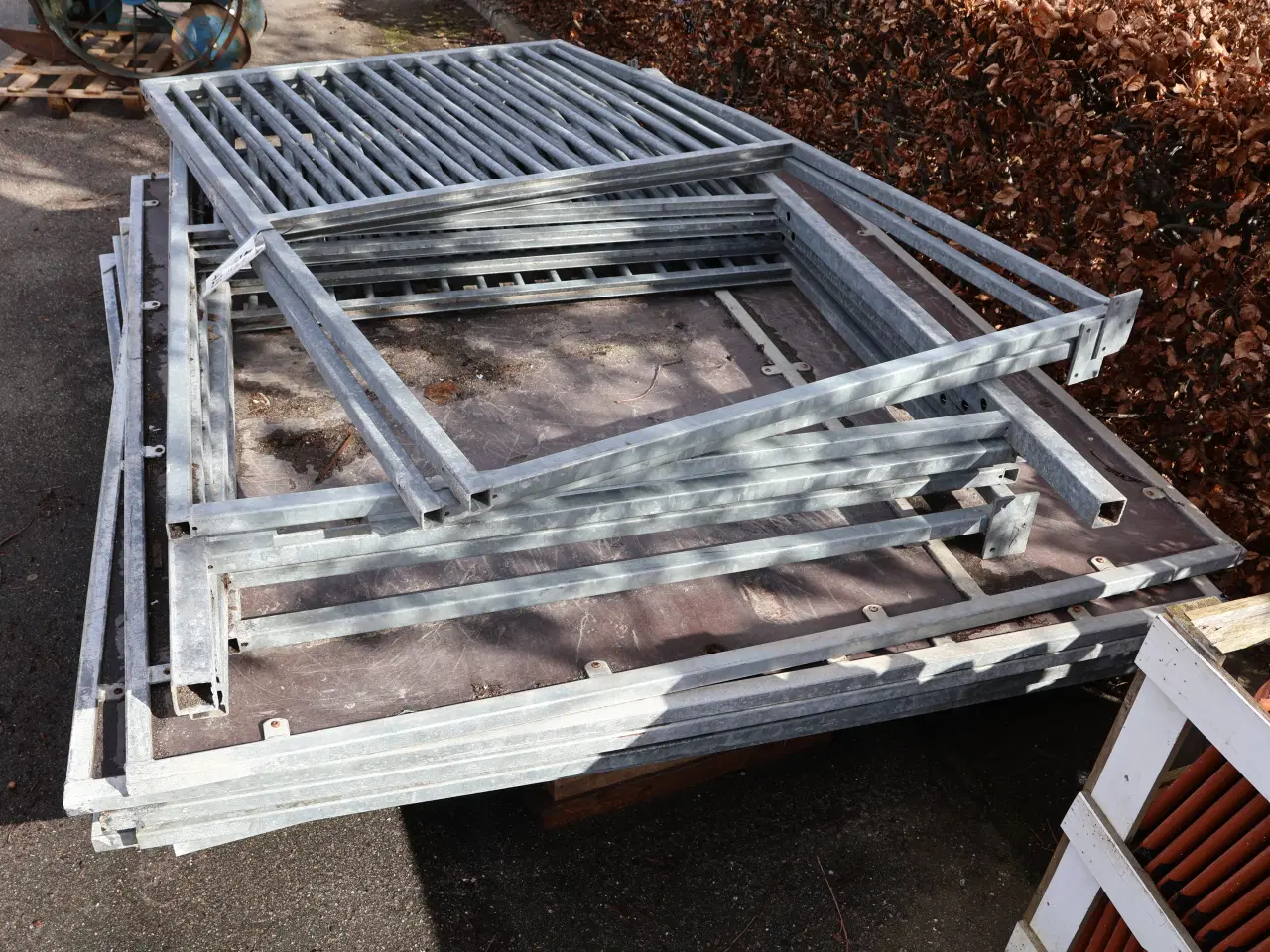 Billede 3 -  16 Stk Galvaniserede sider til hestebokse